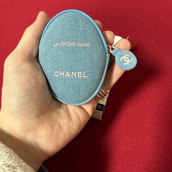 CHANEL Denim Spring26 hand cream  La Crème Main Pouch - Picture 9 of 9